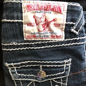 True Religion Women’s Jeans Size 27 Inseam 32